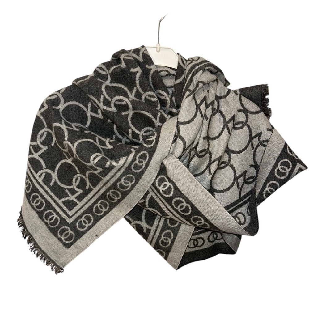 Bloomingdales 50 Anniversary charcoal dove gray SUPER SOFT B initial scarf 25x72